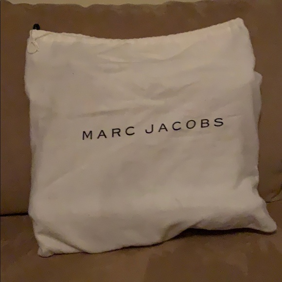 Large Marc Jacobs Handbag - Picture 3 of 3